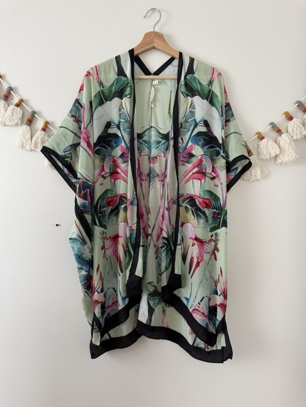 Soft Surroundings 100% Silk Emerald Isle Tropical Kimono Cover Up Resort Wear SM